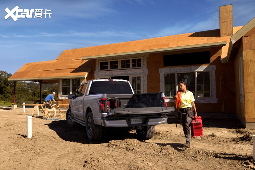 传奇皮卡触电 福特F-150 Lightning图解