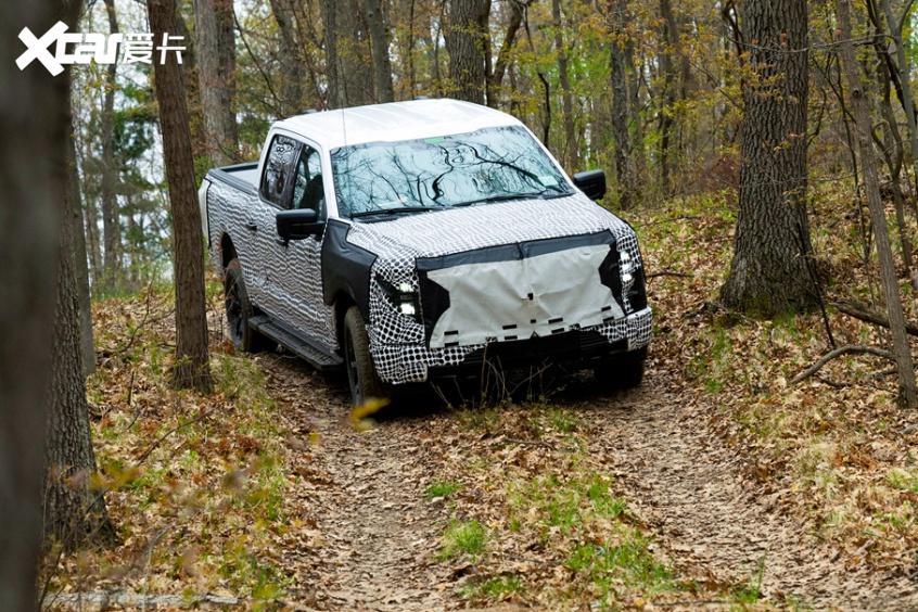 传奇皮卡触电 福特F-150 Lightning图解