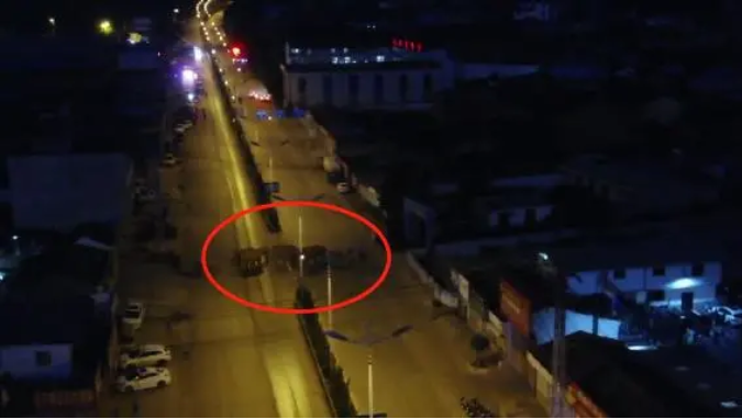 云南野象群罕见集体北迁 40天“肇事”412起休闲区蓝鸢梦想 - Www.slyday.coM 云南野象群罕见集体北迁 40天“肇事”412起休闲区蓝鸢梦想 - Www.slyday.coM