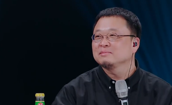 歌红重要还是人红重要?大张伟和罗永浩的碰撞,道出了残酷的现实休闲区蓝鸢梦想 - Www.slyday.coM 歌红重要还是人红重要?大张伟和罗永浩的碰撞,道出了残酷的现实休闲区蓝鸢梦想 - Www.slyday.coM