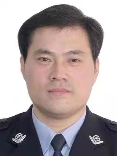 “扎心”!五一前夕,又一名公安民警倒在了工作岗位上休闲区蓝鸢梦想 - Www.slyday.coM “扎心”!五一前夕,又一名公安民警倒在了工作岗位上休闲区蓝鸢梦想 - Www.slyday.coM