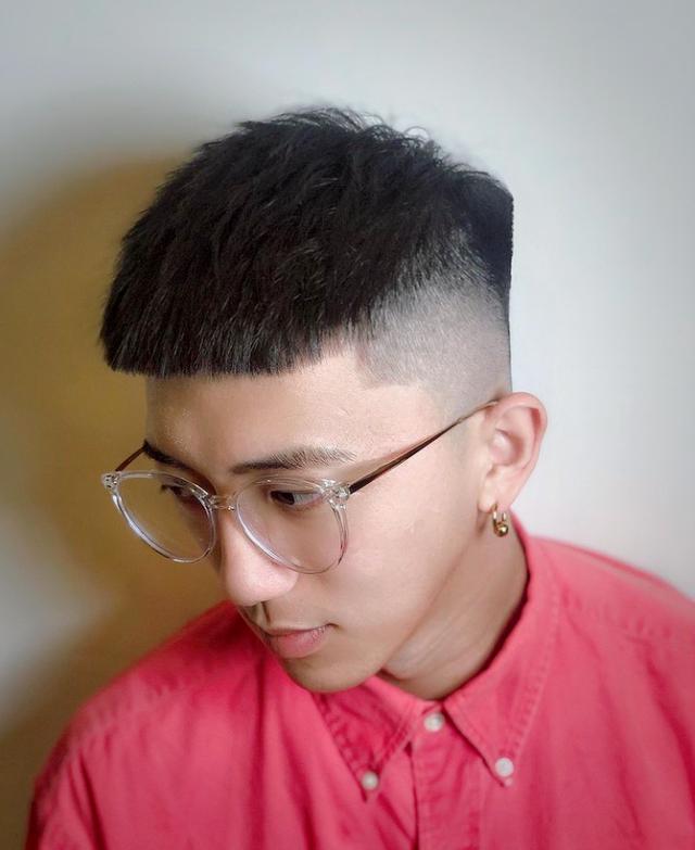 越剪越帅气的4款男生发型,简单干净显精神,喜欢可以剪