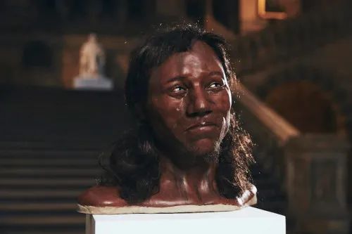 通过3D模型复原的“Cheddar Man”