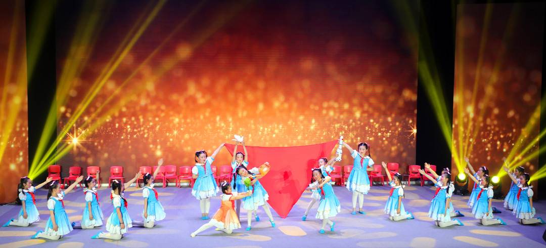 西充婚纱_西充中学图片