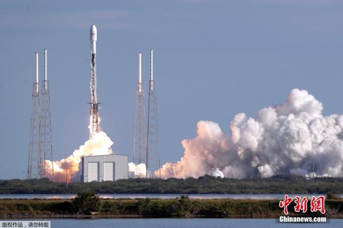 SpaceX“猎鹰9”号火箭再升空 运送60颗“星链”卫