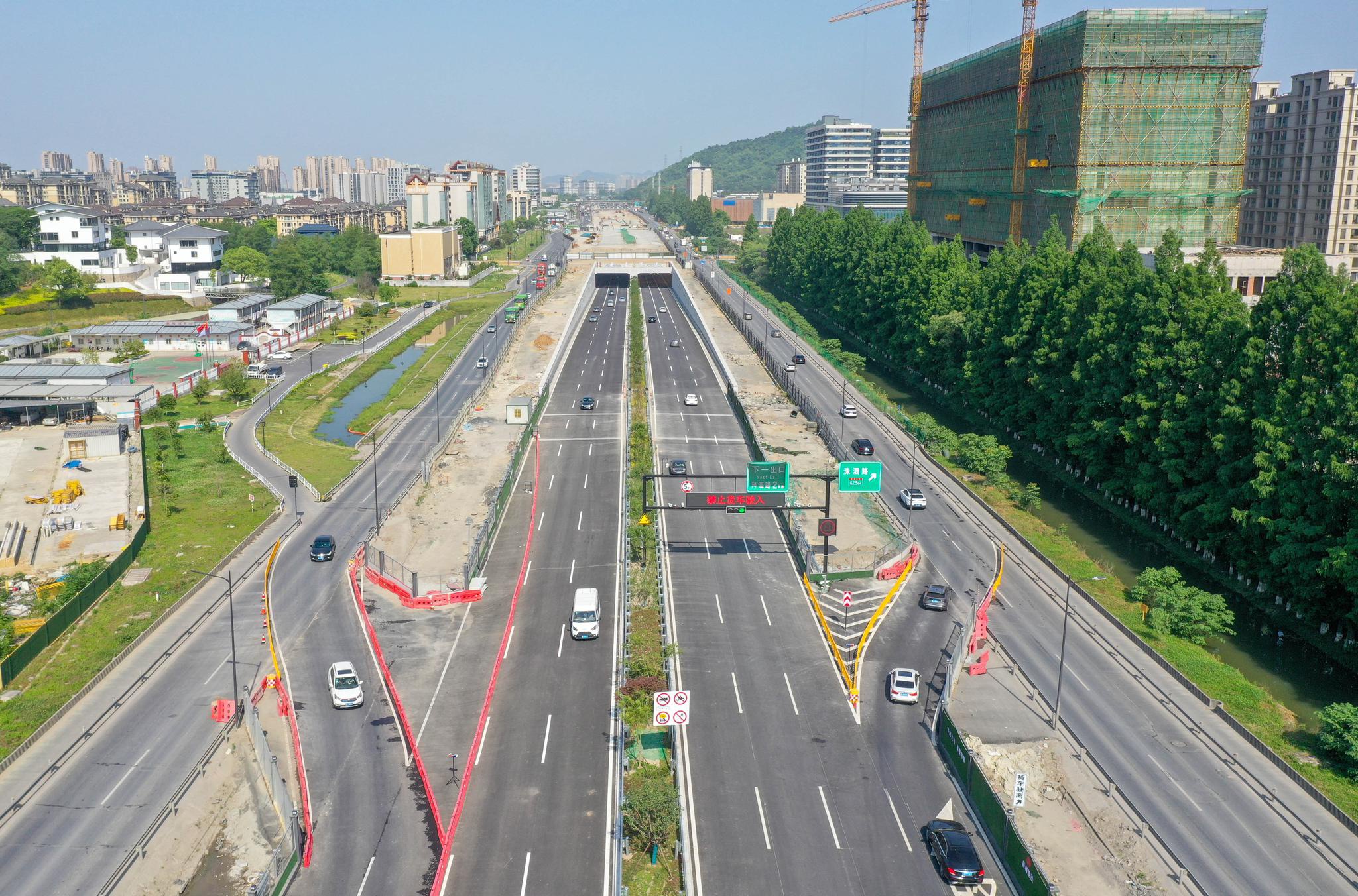 杭州彩虹快速路之江段通车富阳再添快速融杭通道