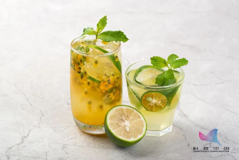 C罗拒绝可乐称要喝水!长期喝可乐的危害有多大?多数人都不知情…休闲区蓝鸢梦想 - Www.slyday.coM C罗拒绝可乐称要喝水!长期喝可乐的危害有多大?多数人都不知情…休闲区蓝鸢梦想 - Www.slyday.coM