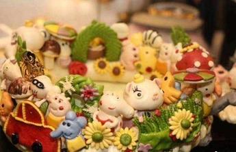 “80后”小伙开特色馒头店:百变造型馋哭小食客休闲区蓝鸢梦想 - Www.slyday.coM “80后”小伙开特色馒头店:百变造型馋哭小食客休闲区蓝鸢梦想 - Www.slyday.coM