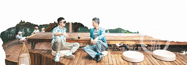 “我想等爸爸老了以后有吹牛的资本” 重庆95后小伙卖房带爸爸自驾环游全国休闲区蓝鸢梦想 - Www.slyday.coM “我想等爸爸老了以后有吹牛的资本” 重庆95后小伙卖房带爸爸自驾环游全国休闲区蓝鸢梦想 - Www.slyday.coM