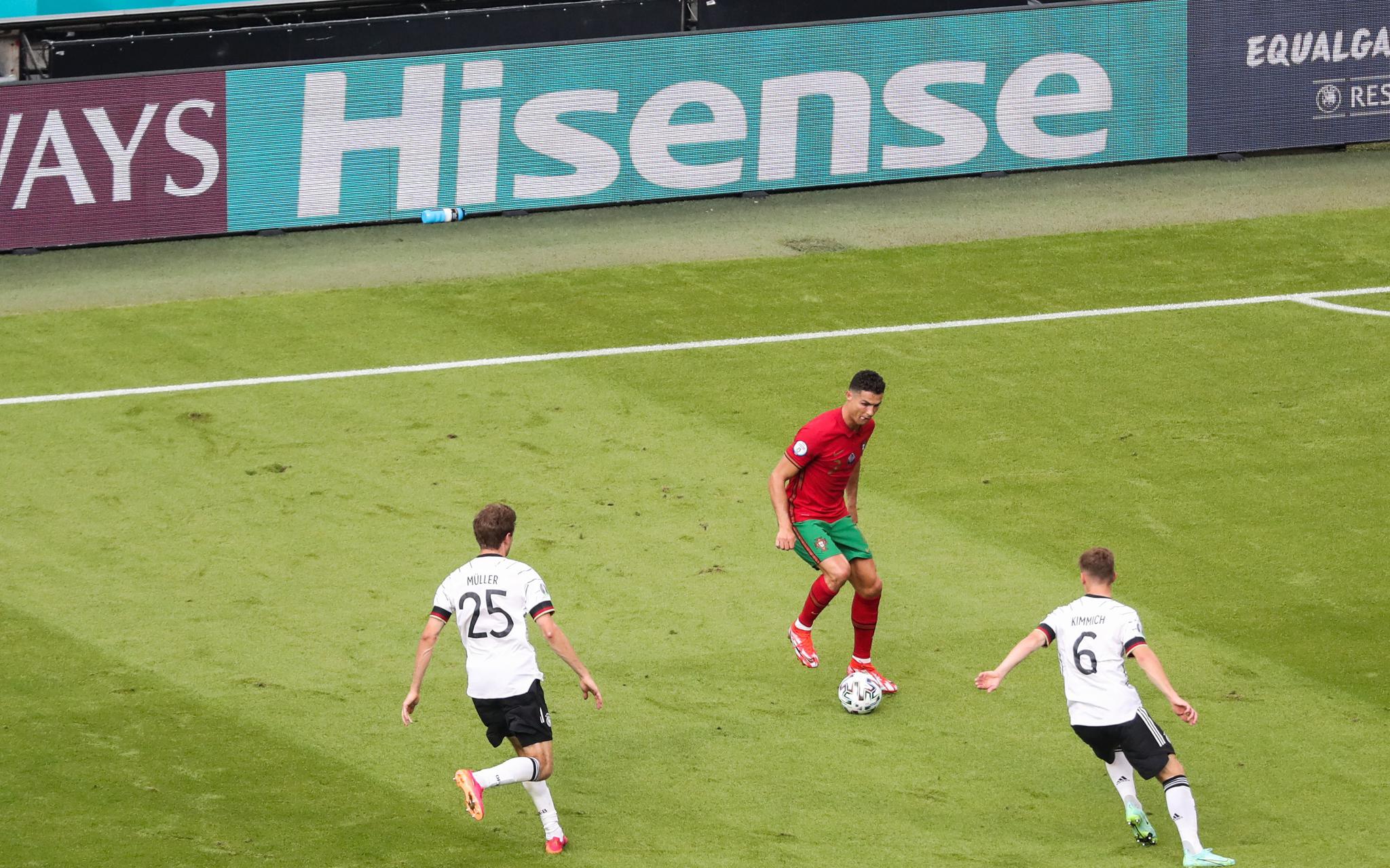 从排骨少年到精壮大叔,C罗身材上热搜不是玩梗休闲区蓝鸢梦想 - Www.slyday.coM 从排骨少年到精壮大叔,C罗身材上热搜不是玩梗休闲区蓝鸢梦想 - Www.slyday.coM