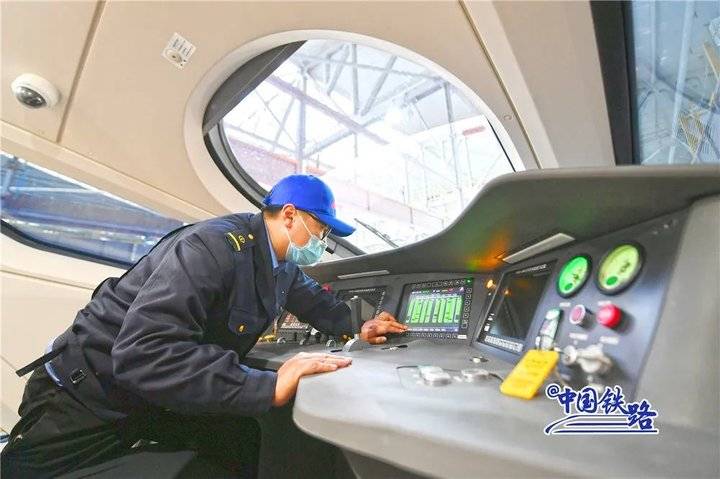 热闻休闲区蓝鸢梦想 - Www.slyday.coM 热闻休闲区蓝鸢梦想 - Www.slyday.coM