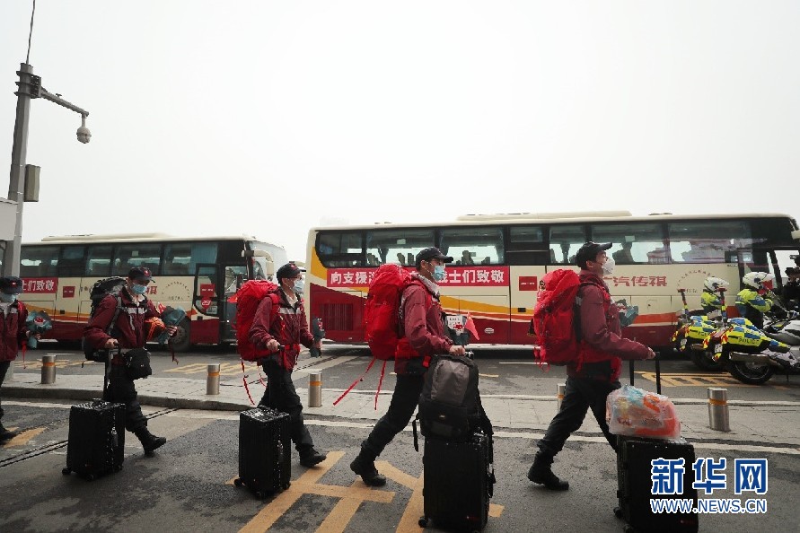 广汽传祺携手电影《中国医生》为抗疫英雄打call