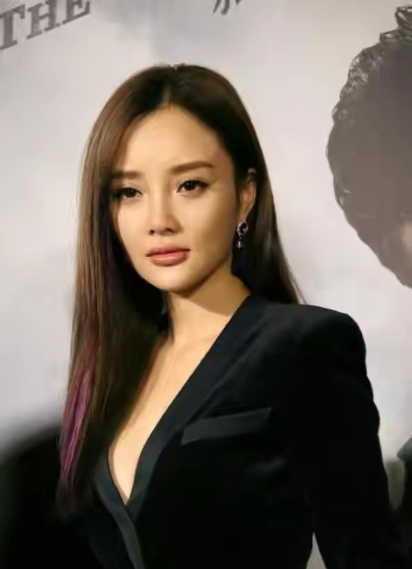 李小璐在豪宅为母亲庆生,爸爸唱歌助兴,妈妈跳舞配合,老两口感情好休闲区蓝鸢梦想 - Www.slyday.coM 李小璐在豪宅为母亲庆生,爸爸唱歌助兴,妈妈跳舞配合,老两口感情好休闲区蓝鸢梦想 - Www.slyday.coM