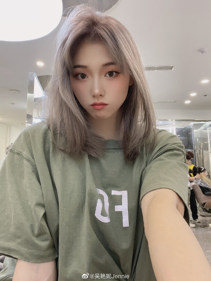 现场|“跨栏女孩”吴艳妮:想当刘翔,我绝不能比日本选手差休闲区蓝鸢梦想 - Www.slyday.coM 现场|“跨栏女孩”吴艳妮:想当刘翔,我绝不能比日本选手差休闲区蓝鸢梦想 - Www.slyday.coM