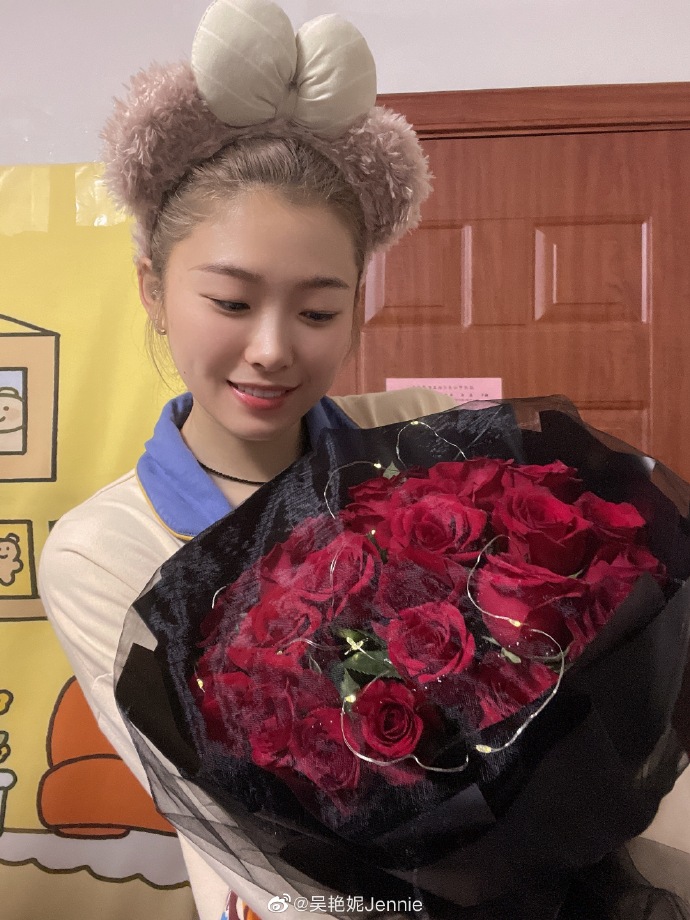 现场|“跨栏女孩”吴艳妮:想当刘翔,我绝不能比日本选手差休闲区蓝鸢梦想 - Www.slyday.coM 现场|“跨栏女孩”吴艳妮:想当刘翔,我绝不能比日本选手差休闲区蓝鸢梦想 - Www.slyday.coM