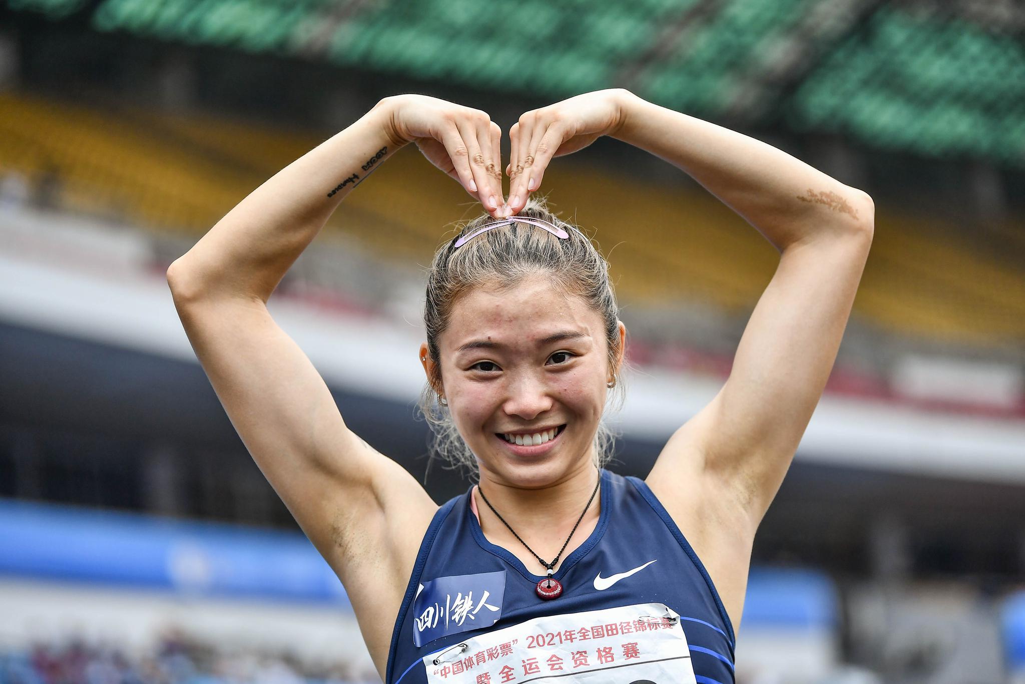 现场|“跨栏女孩”吴艳妮:想当刘翔,我绝不能比日本选手差休闲区蓝鸢梦想 - Www.slyday.coM 现场|“跨栏女孩”吴艳妮:想当刘翔,我绝不能比日本选手差休闲区蓝鸢梦想 - Www.slyday.coM