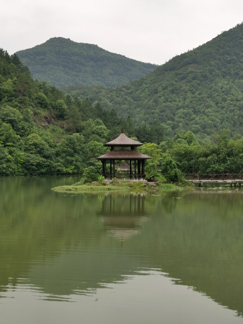 富春江一景