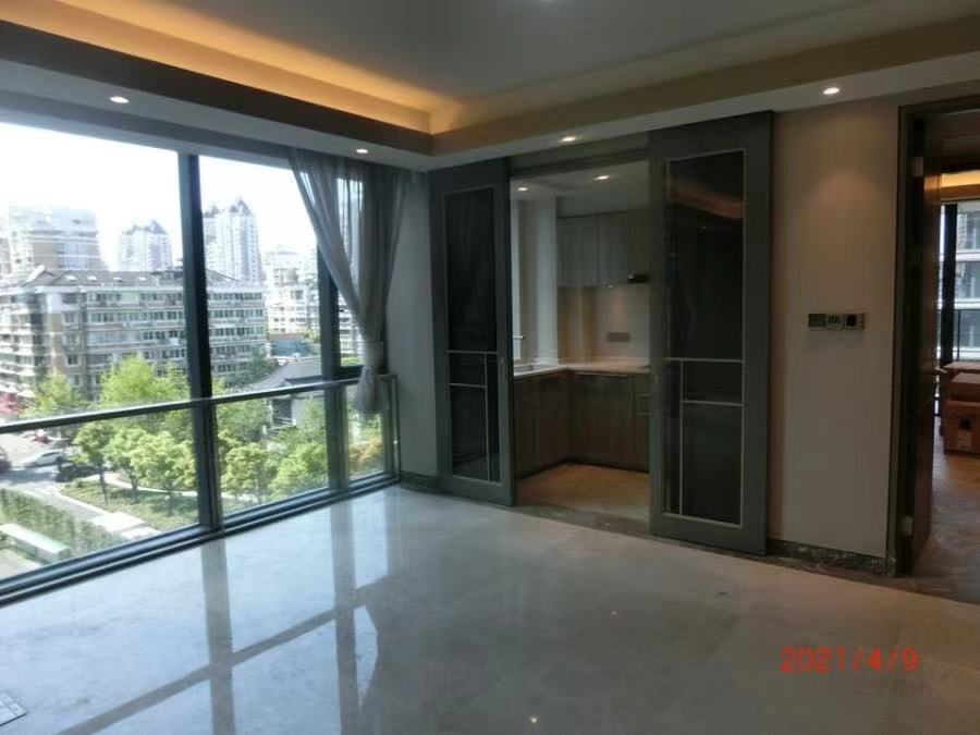 140万元欠款还不上,名下凤起潮鸣豪宅本月被拍卖休闲区蓝鸢梦想 - Www.slyday.coM 140万元欠款还不上,名下凤起潮鸣豪宅本月被拍卖休闲区蓝鸢梦想 - Www.slyday.coM