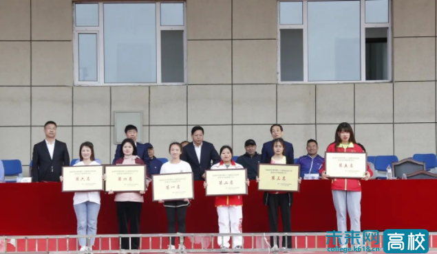 白城师范学院举行第十六届田径运动会
