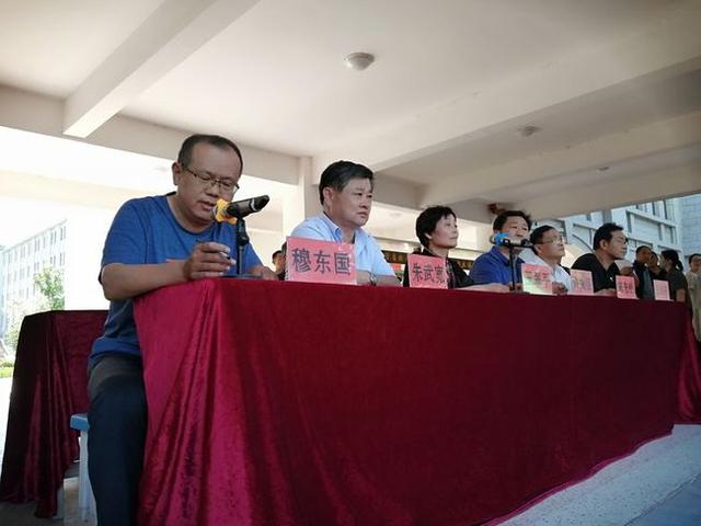 菏泽一中高三学子寒窗奋斗十二载今朝鲤鱼跃龙门