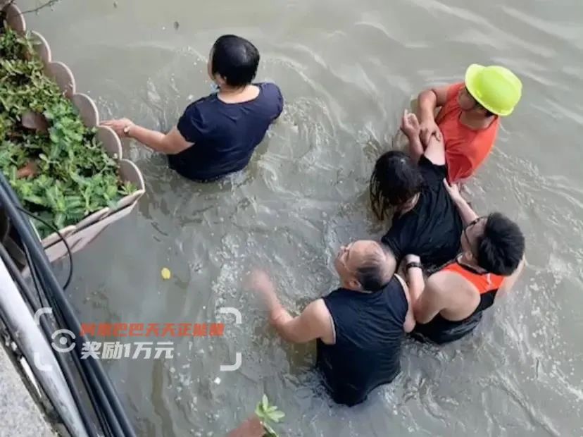 巾帼不让须眉!