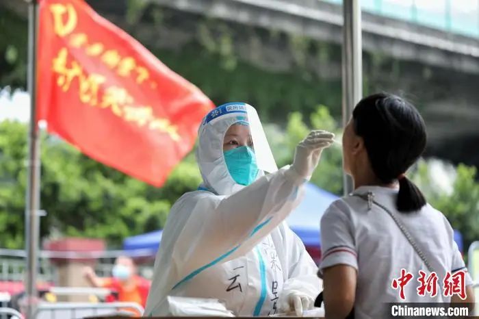 广州市白云区核酸检测现场。白云区政府