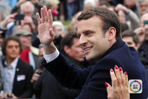 马克龙回应“遭掌掴”休闲区蓝鸢梦想 - Www.slyday.coM 马克龙回应“遭掌掴”休闲区蓝鸢梦想 - Www.slyday.coM