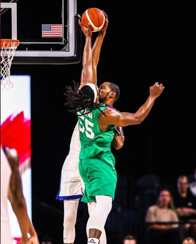 惨遭三分吊打,美国男篮热身赛首战不敌尼日利亚休闲区蓝鸢梦想 - Www.slyday.coM 惨遭三分吊打,美国男篮热身赛首战不敌尼日利亚休闲区蓝鸢梦想 - Www.slyday.coM