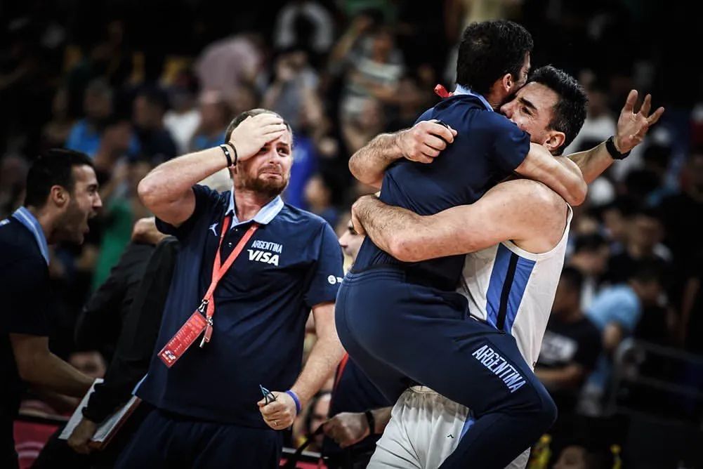 太强了!太强了!41岁轰下全场最高!他是那支火箭最后的荣光……休闲区蓝鸢梦想 - Www.slyday.coM 太强了!太强了!41岁轰下全场最高!他是那支火箭最后的荣光……休闲区蓝鸢梦想 - Www.slyday.coM