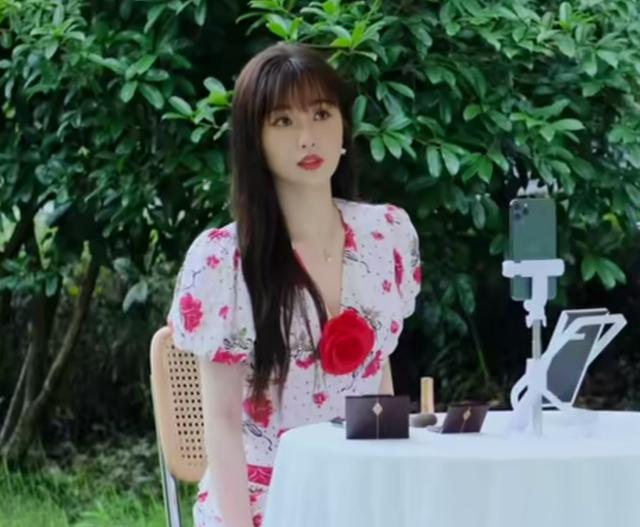 虞书欣新剧正式官宣,海报公开质感满满,和男主太有cp感了休闲区蓝鸢梦想 - Www.slyday.coM 虞书欣新剧正式官宣,海报公开质感满满,和男主太有cp感了休闲区蓝鸢梦想 - Www.slyday.coM