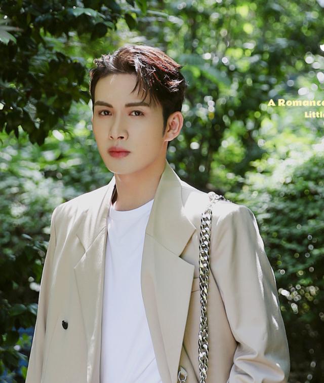 虞书欣新剧正式官宣,海报公开质感满满,和男主太有cp感了休闲区蓝鸢梦想 - Www.slyday.coM 虞书欣新剧正式官宣,海报公开质感满满,和男主太有cp感了休闲区蓝鸢梦想 - Www.slyday.coM