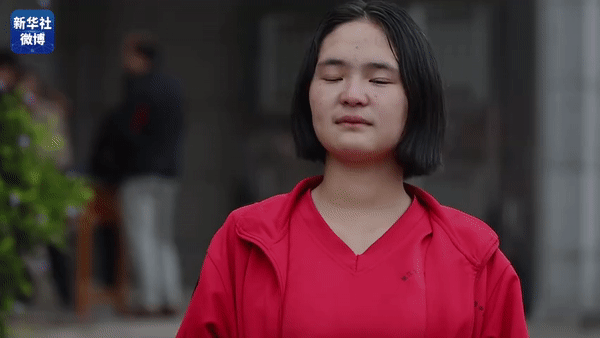 高考后,张桂梅最新视频流出:送走150名学生后,她一人“躲进”办公室休闲区蓝鸢梦想 - Www.slyday.coM 高考后,张桂梅最新视频流出:送走150名学生后,她一人“躲进”办公室休闲区蓝鸢梦想 - Www.slyday.coM