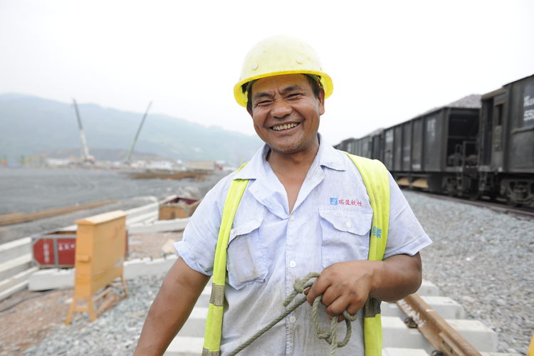 笑脸丨黔张常100名建设者:他们以这种形式庆祝中国共产党成立100周年休闲区蓝鸢梦想 - Www.slyday.coM 笑脸丨黔张常100名建设者:他们以这种形式庆祝中国共产党成立100周年休闲区蓝鸢梦想 - Www.slyday.coM