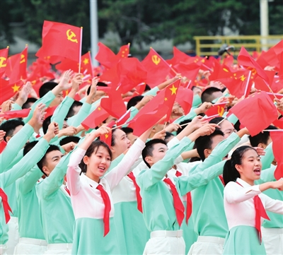 我们实现了第一个百年奋斗目标在中华大地上全面建成了小康社会(图)休闲区蓝鸢梦想 - Www.slyday.coM 我们实现了第一个百年奋斗目标在中华大地上全面建成了小康社会(图)休闲区蓝鸢梦想 - Www.slyday.coM