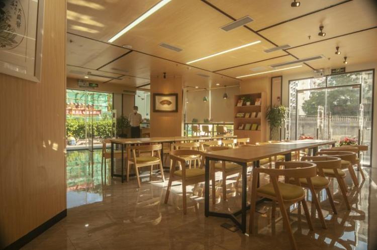 深圳首家24小时图书馆成网红打卡地!启用近一年累计接待3.5万人次休闲区蓝鸢梦想 - Www.slyday.coM 深圳首家24小时图书馆成网红打卡地!启用近一年累计接待3.5万人次休闲区蓝鸢梦想 - Www.slyday.coM