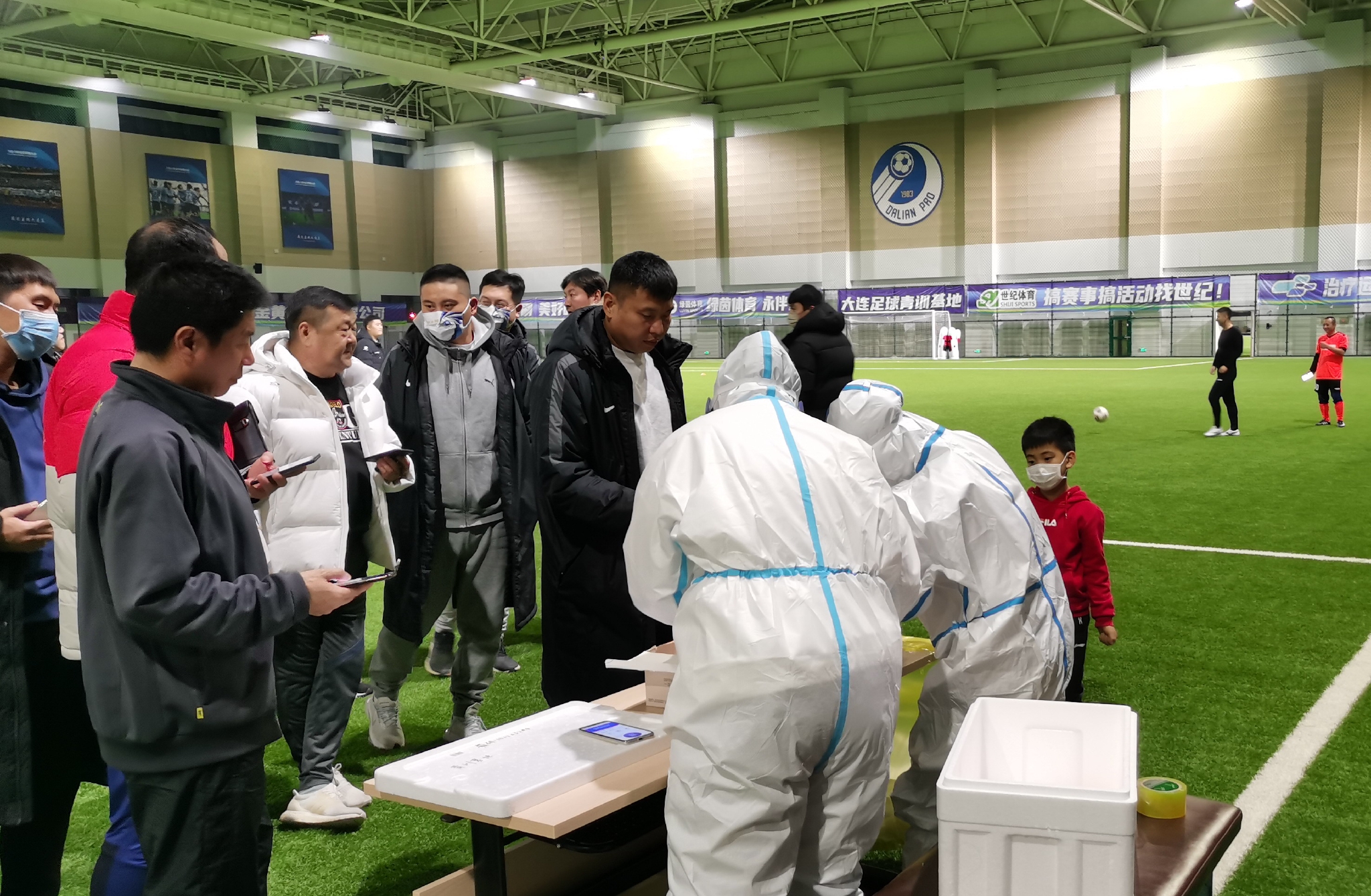 大连人贺岁杯踩场独家照片！多名万达中超球员亮相，看看都有谁