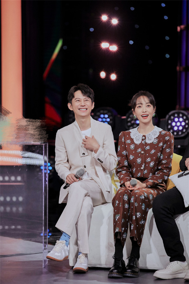 《你好星期六》今晚开播,快乐家族主持人只剩何炅,让人唏嘘休闲区蓝鸢梦想 - Www.slyday.coM 《你好星期六》今晚开播,快乐家族主持人只剩何炅,让人唏嘘休闲区蓝鸢梦想 - Www.slyday.coM