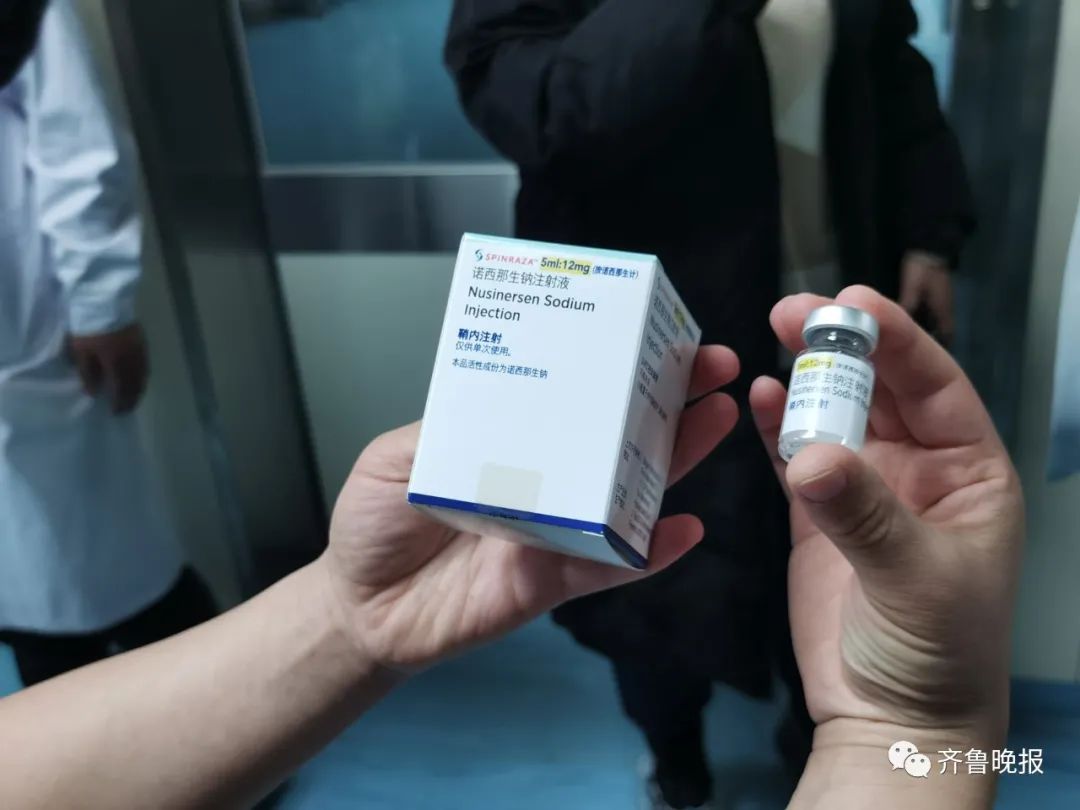 “打完针以后,我想上学!” 山东4岁男孩成SMA靶向药纳入医保后全国首例注射者休闲区蓝鸢梦想 - Www.slyday.coM “打完针以后,我想上学!” 山东4岁男孩成SMA靶向药纳入医保后全国首例注射者休闲区蓝鸢梦想 - Www.slyday.coM