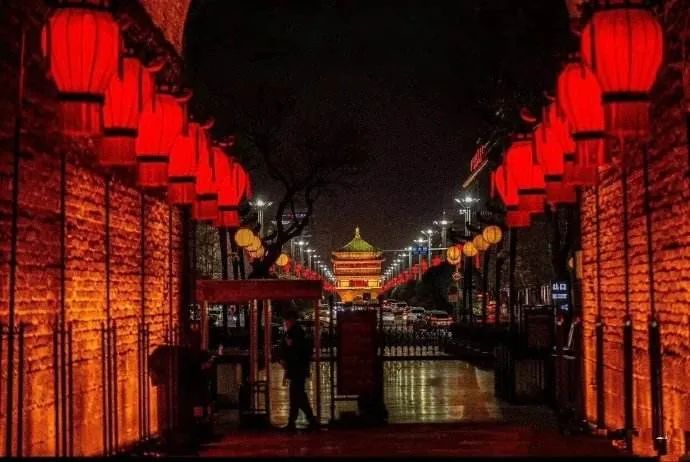 封城10天,确诊1451例:今天的西安,让我想起两年前的武汉休闲区蓝鸢梦想 - Www.slyday.coM 封城10天,确诊1451例:今天的西安,让我想起两年前的武汉休闲区蓝鸢梦想 - Www.slyday.coM