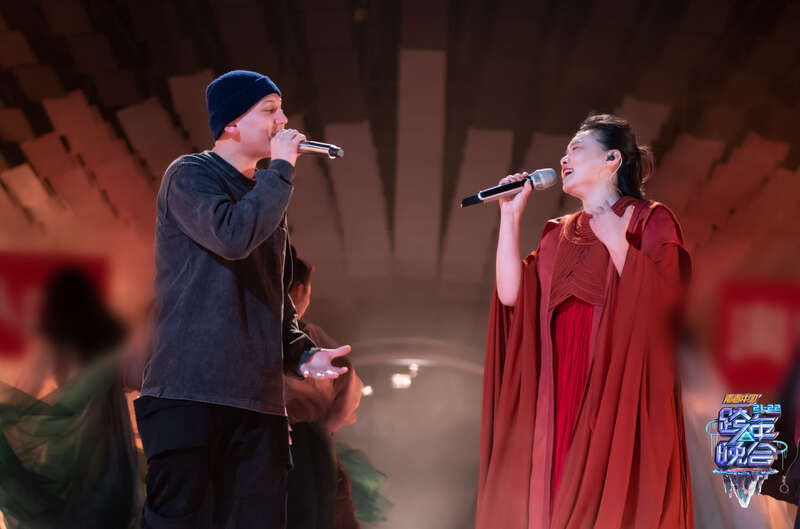 湖南卫视2021~2022跨年晚会:记录2021高光时刻,以音乐唱响时代休闲区蓝鸢梦想 - Www.slyday.coM 湖南卫视2021~2022跨年晚会:记录2021高光时刻,以音乐唱响时代休闲区蓝鸢梦想 - Www.slyday.coM