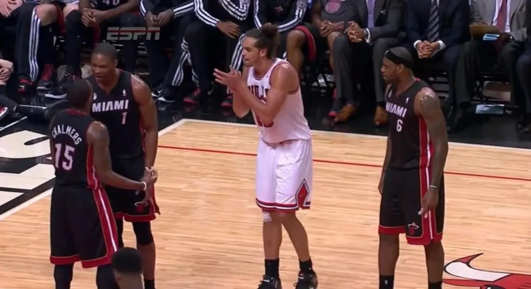 签了!2届冠军后卫回家!激烈争吵!詹姆斯连续3次向他道歉……休闲区蓝鸢梦想 - Www.slyday.coM 签了!2届冠军后卫回家!激烈争吵!詹姆斯连续3次向他道歉……休闲区蓝鸢梦想 - Www.slyday.coM