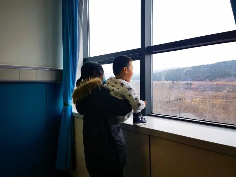 “打完针以后,我想上学!” 山东4岁男孩成SMA靶向药纳入医保后全国首例注射者休闲区蓝鸢梦想 - Www.slyday.coM “打完针以后,我想上学!” 山东4岁男孩成SMA靶向药纳入医保后全国首例注射者休闲区蓝鸢梦想 - Www.slyday.coM