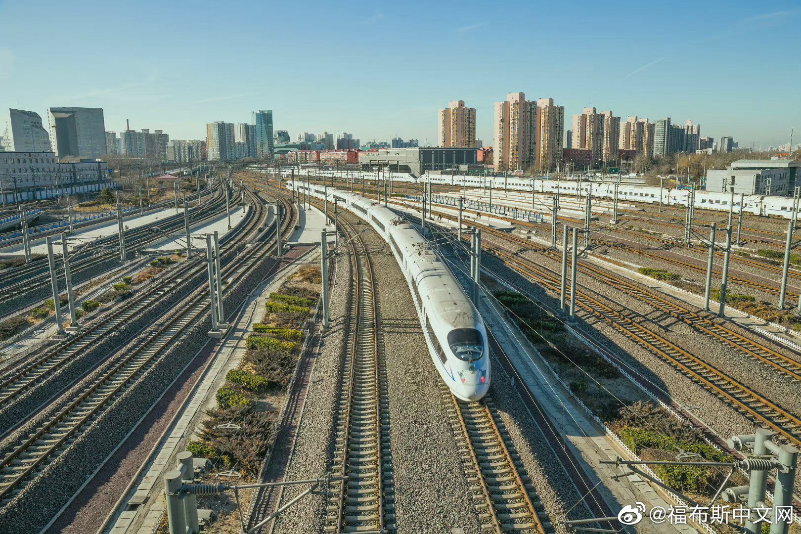 春运火车票1月3日开始发售:12306网站延长售票服务时间 开车前都可退票休闲区蓝鸢梦想 - Www.slyday.coM 春运火车票1月3日开始发售:12306网站延长售票服务时间 开车前都可退票休闲区蓝鸢梦想 - Www.slyday.coM