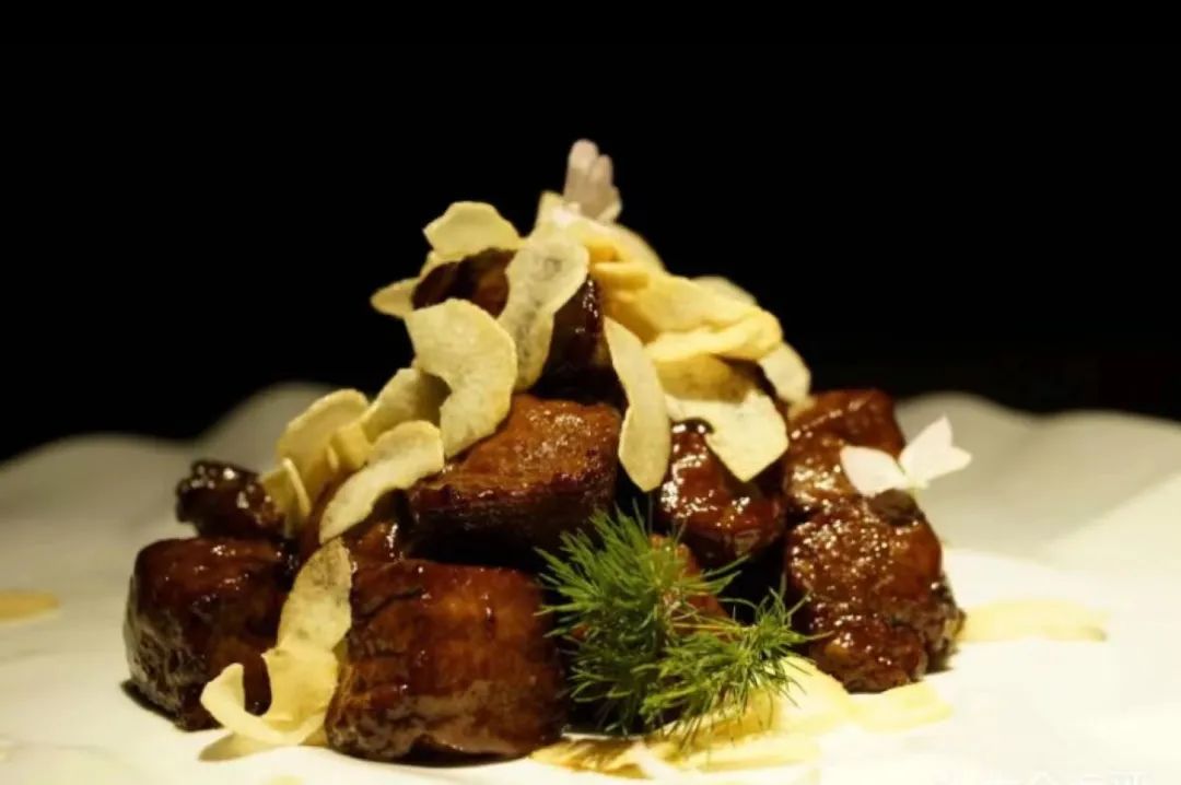 贵餐厅内卷元年?在杭州,那些人均超过500的轻奢餐厅究竟值不值得去休闲区蓝鸢梦想 - Www.slyday.coM 贵餐厅内卷元年?在杭州,那些人均超过500的轻奢餐厅究竟值不值得去休闲区蓝鸢梦想 - Www.slyday.coM