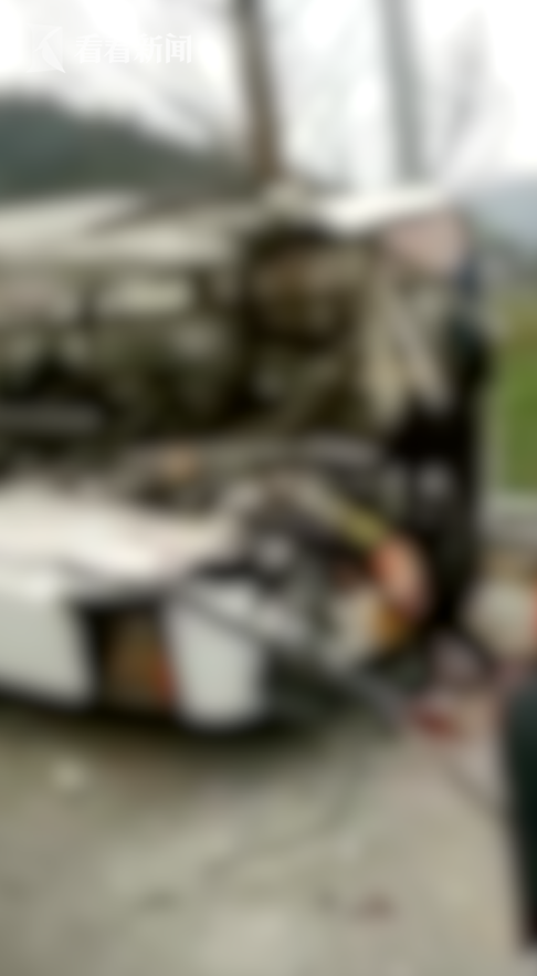 四川江油严重车祸已致8死19伤 肇事司机被控制休闲区蓝鸢梦想 - Www.slyday.coM 四川江油严重车祸已致8死19伤 肇事司机被控制休闲区蓝鸢梦想 - Www.slyday.coM