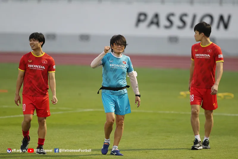 越南队教练组四人离队，包含两名助教、一名门将教练及队医