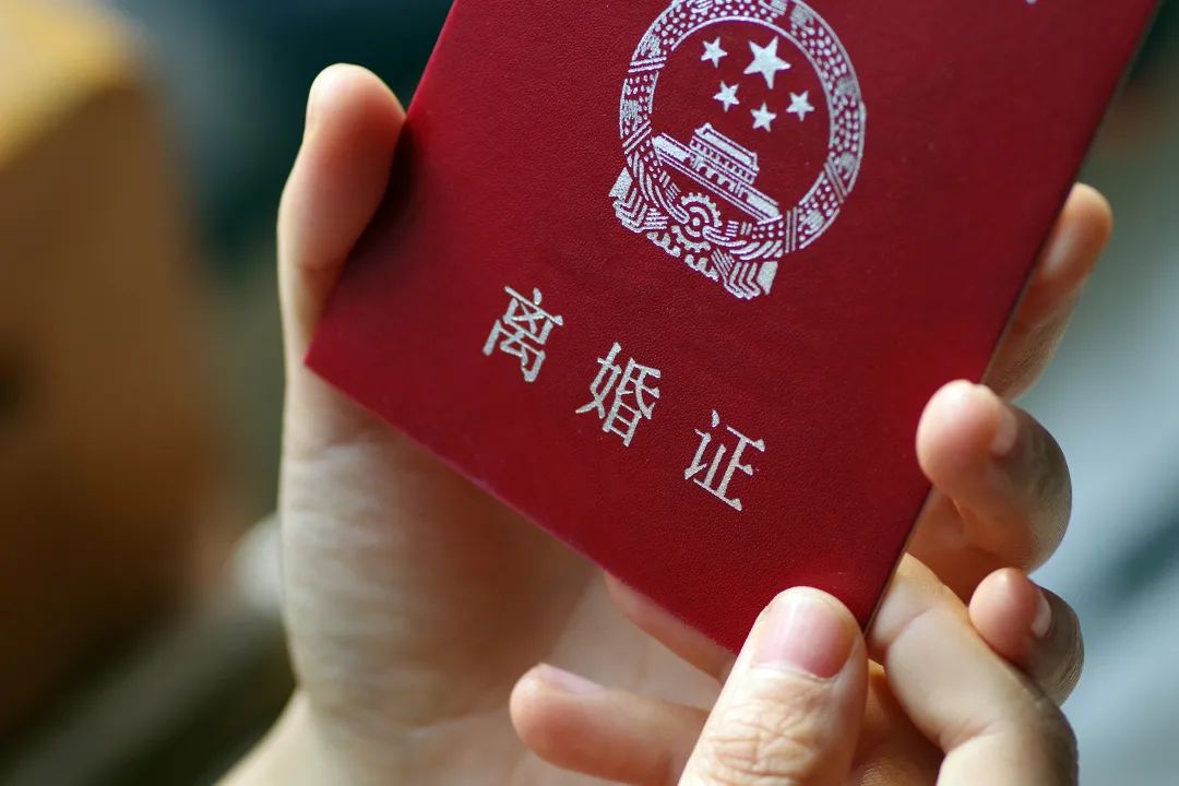 女子怀有身孕另嫁他人,婚后两次卖出儿子!新任丈夫起诉离婚,更狗血的是...休闲区蓝鸢梦想 - Www.slyday.coM 女子怀有身孕另嫁他人,婚后两次卖出儿子!新任丈夫起诉离婚,更狗血的是...休闲区蓝鸢梦想 - Www.slyday.coM