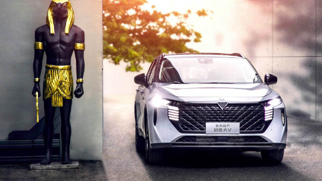 日产高性能悬挂、透视底盘，这辆车堪称10万级SUV智驾天花板！