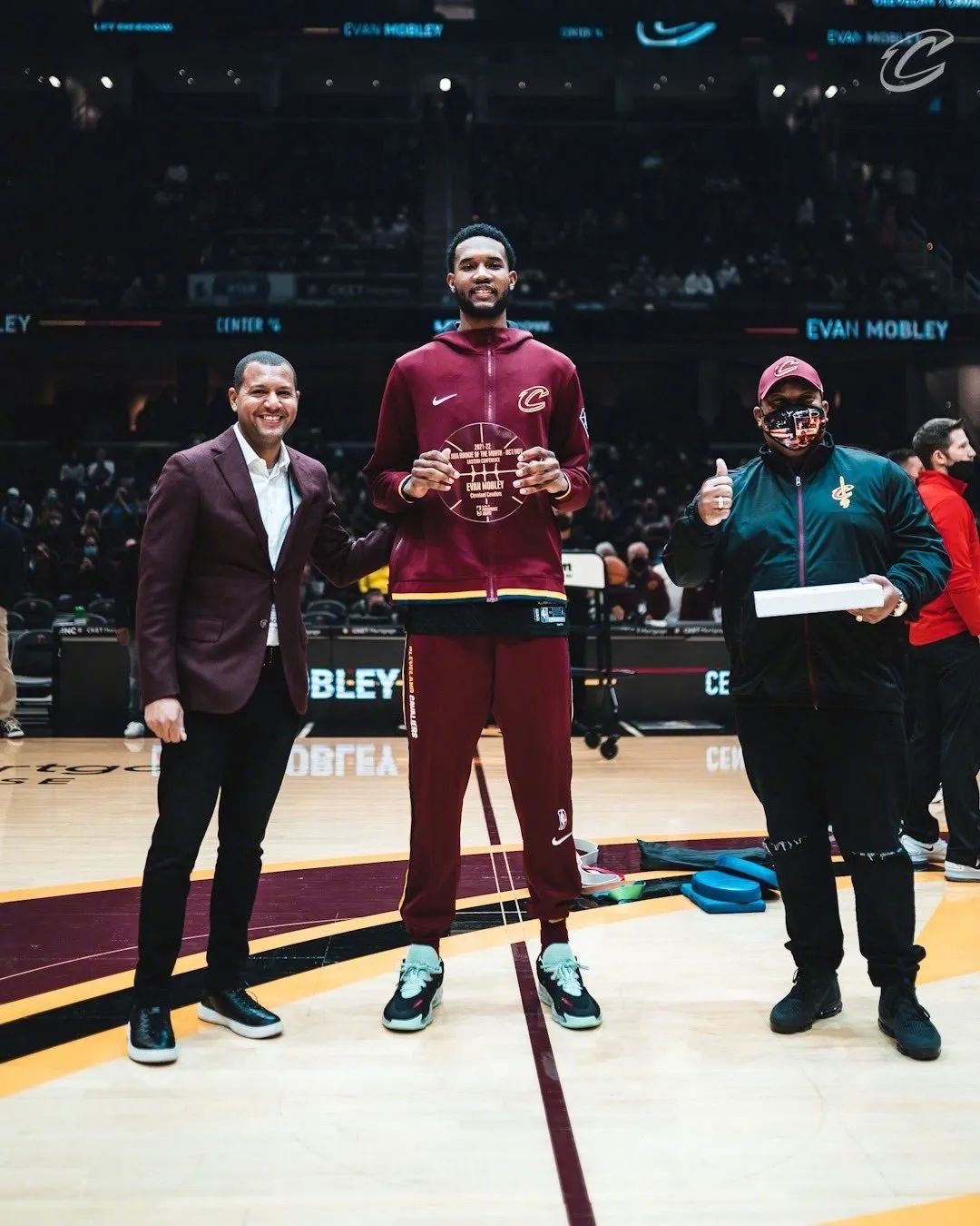 4年1.2亿!连续5场20+!被喷到原地退役的他,终于醒了休闲区蓝鸢梦想 - Www.slyday.coM 4年1.2亿!连续5场20+!被喷到原地退役的他,终于醒了休闲区蓝鸢梦想 - Www.slyday.coM