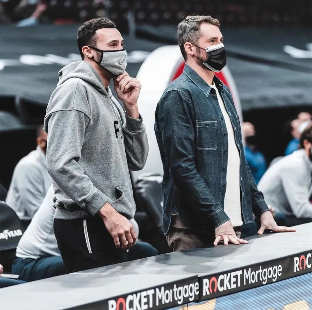 4年1.2亿!连续5场20+!被喷到原地退役的他,终于醒了休闲区蓝鸢梦想 - Www.slyday.coM 4年1.2亿!连续5场20+!被喷到原地退役的他,终于醒了休闲区蓝鸢梦想 - Www.slyday.coM